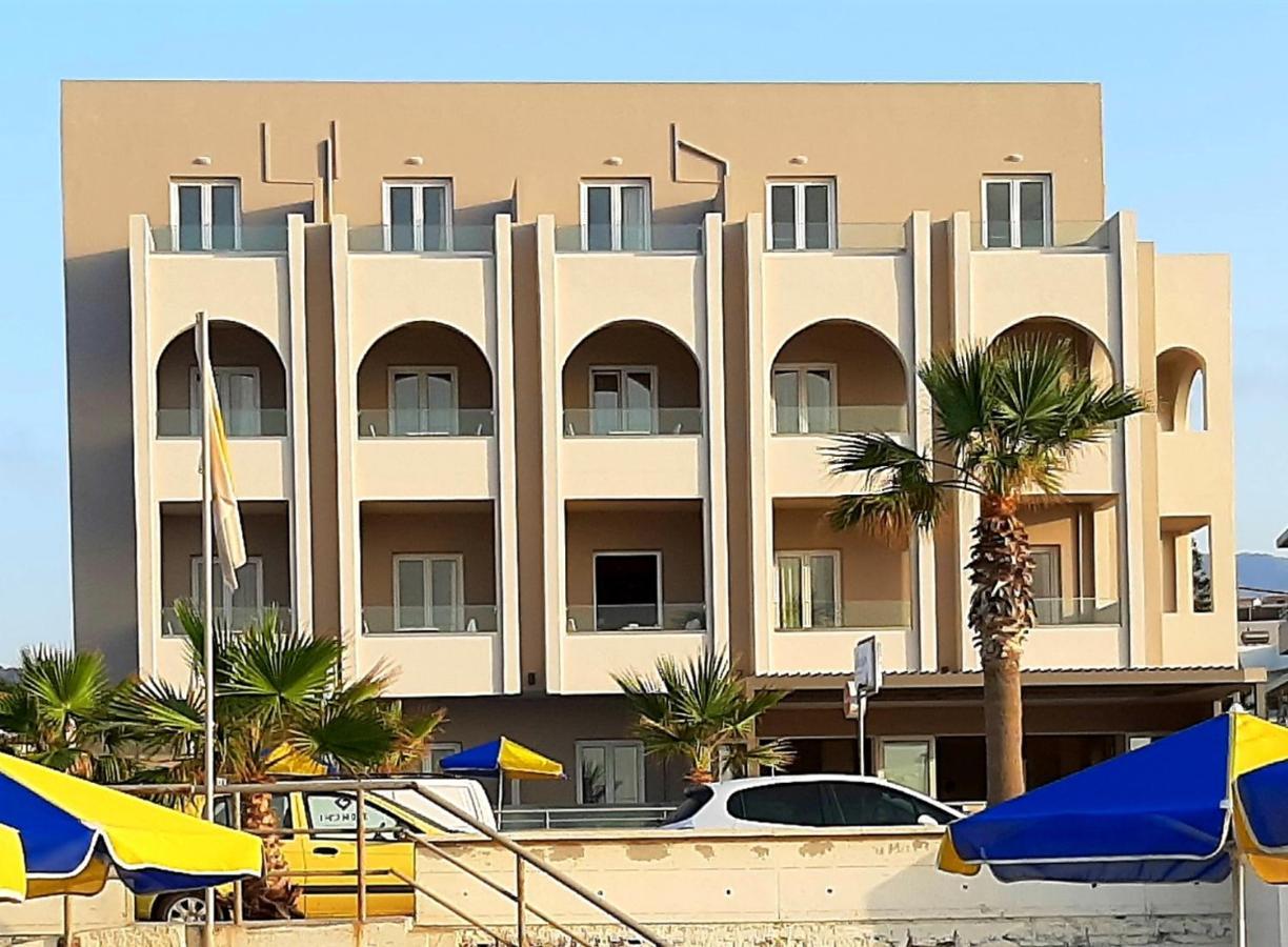 Marilyn Apartments Rethimnon Buitenkant foto